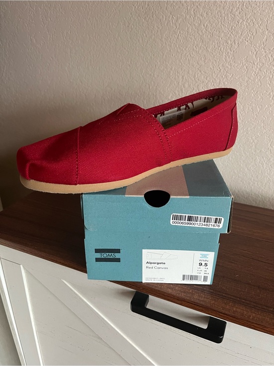 Toms Shoes - NWT TOMS 9.5W Canvas Alpargata Slip-On Flats